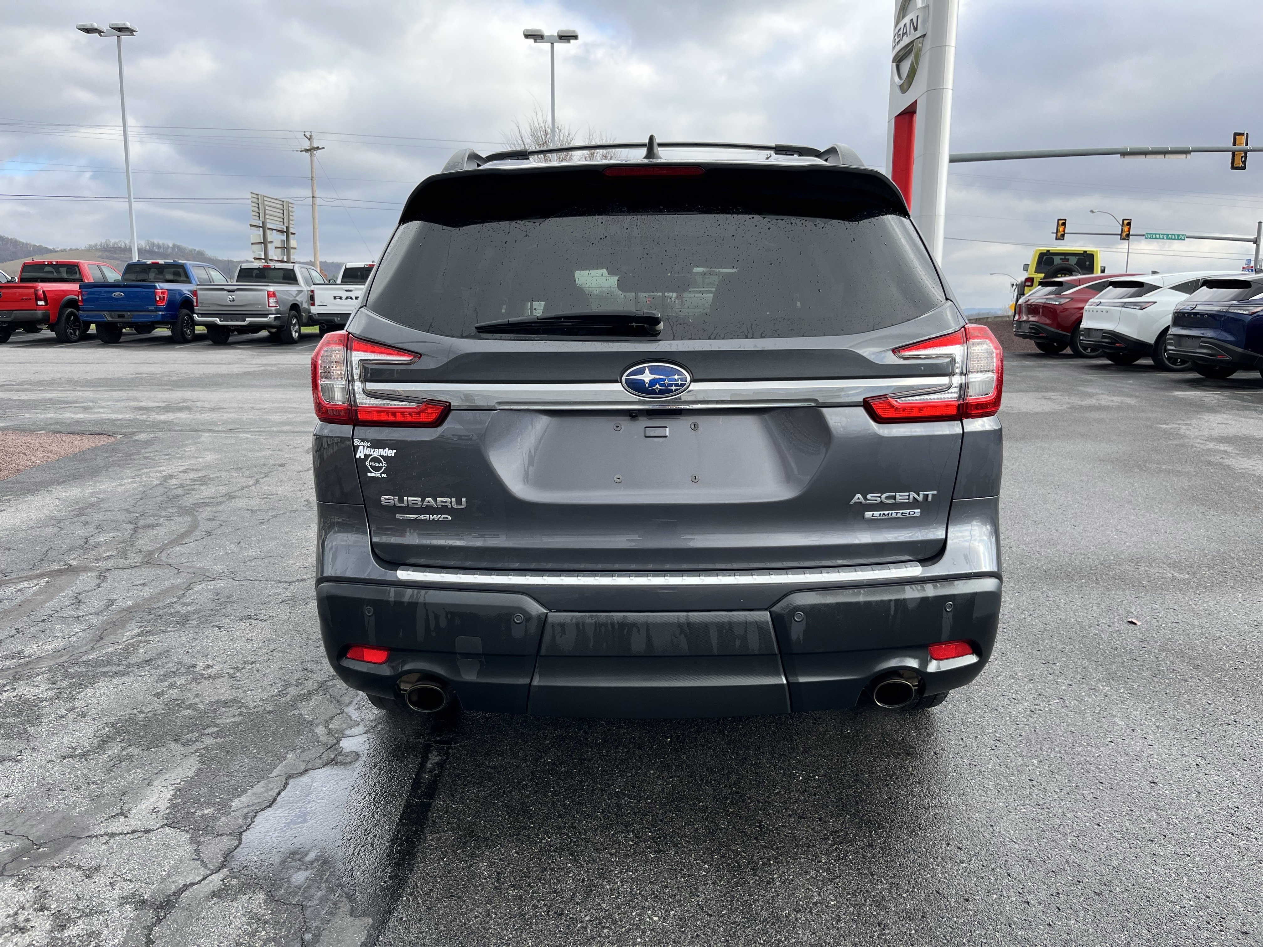 Used 2023 Subaru Ascent Limited w/ Technology Package video 4