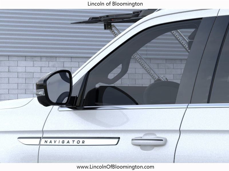 New 2026 Lincoln Navigator Reserve AWD/4WD image 19