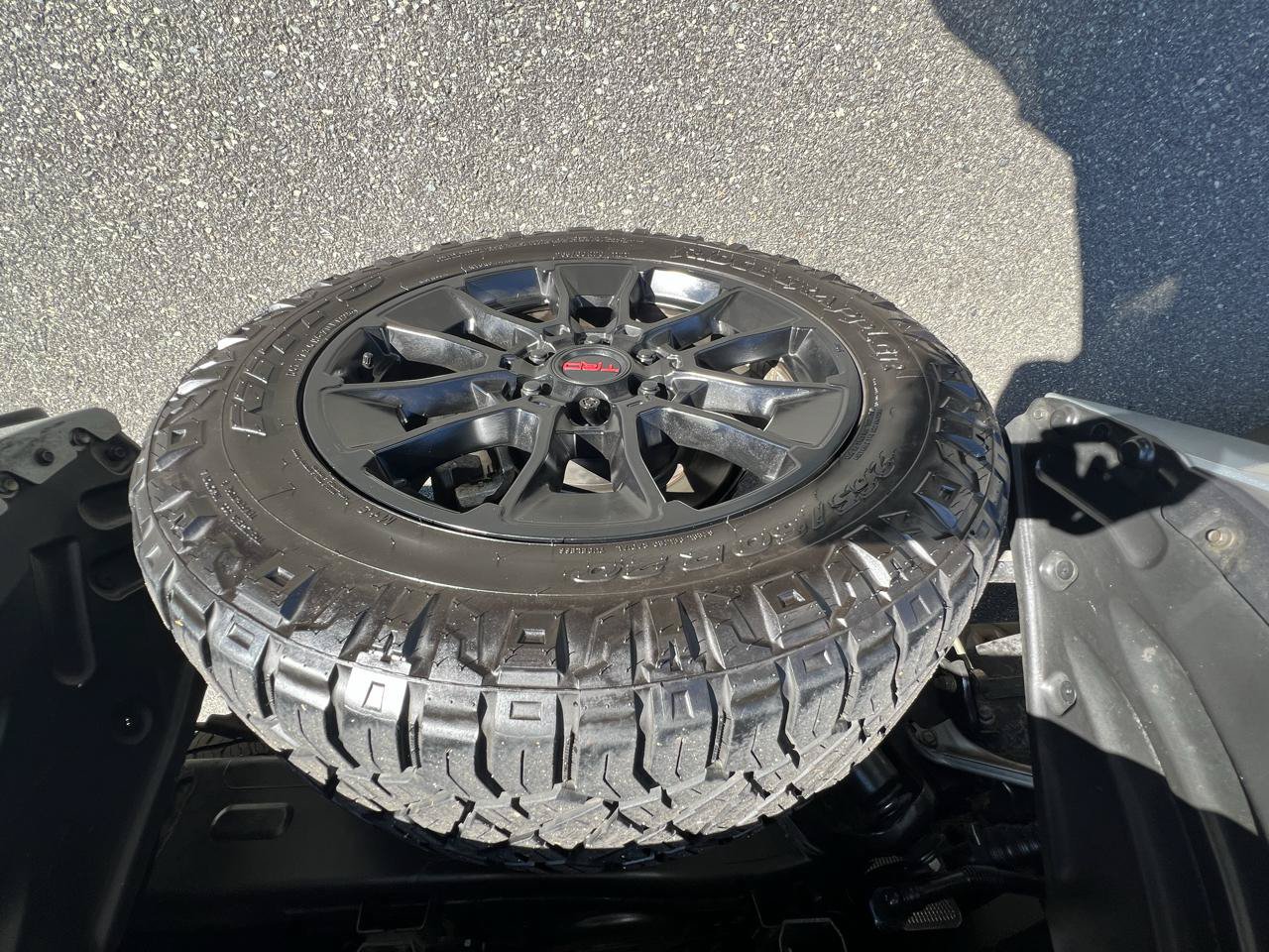 Used 2023 Toyota Tundra SR5 w/ SR5 Convenience Package AWD/4WD image 24