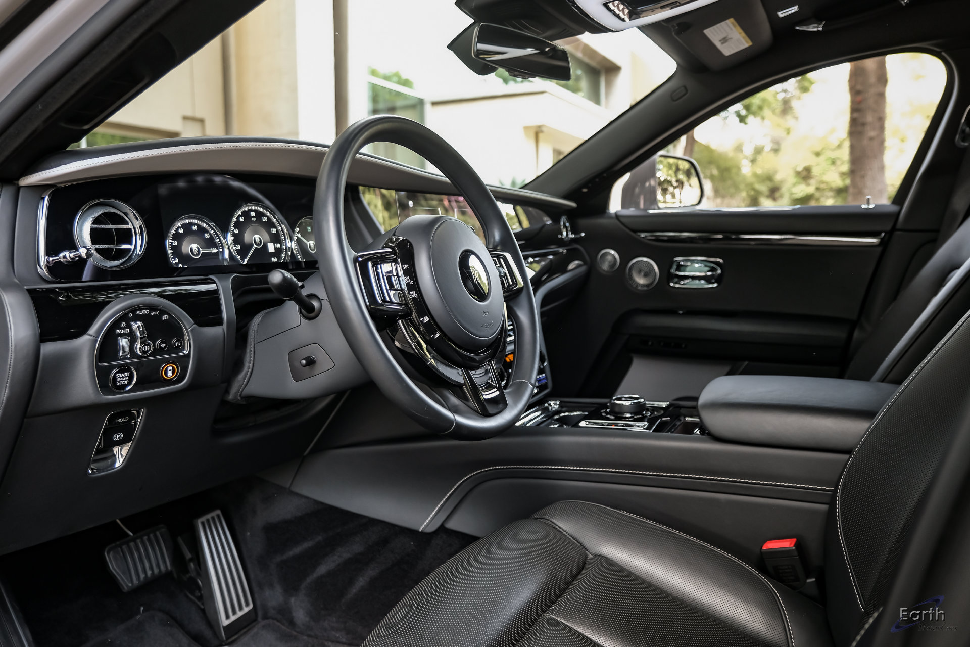 Used 2021 Rolls-Royce Ghost AWD/4WD image 32