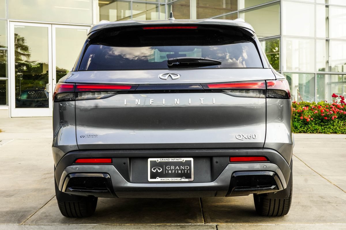 Used 2023 INFINITI QX60 Luxe FWD image 11