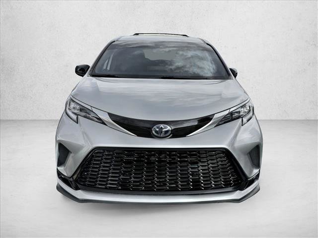 Used 2022 Toyota Sienna XSE w/ XSE Plus Package video 2