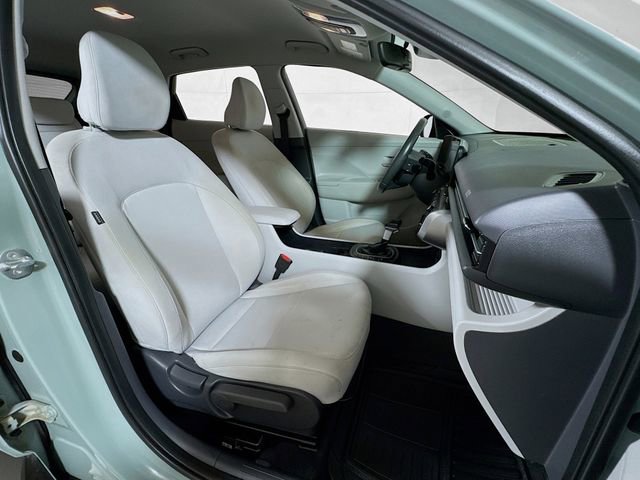 Used 2025 Hyundai Kona SEL FWD image 23
