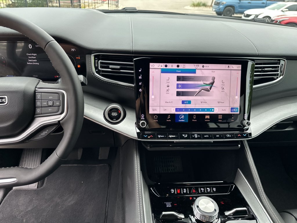 New 2026 Jeep Grand Wagoneer Limited AWD/4WD image 22