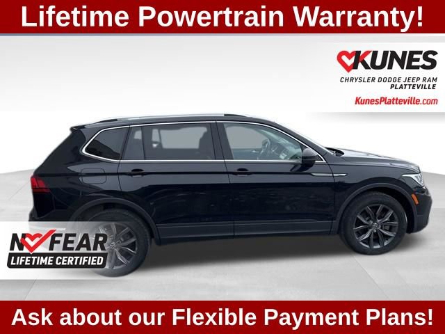 Used 2022 Volkswagen Tiguan SE w/ Panoramic Sunroof Package AWD/4WD image 12
