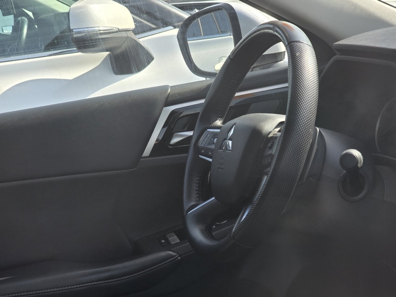 Used 2022 Mitsubishi Outlander SE AWD/4WD image 13
