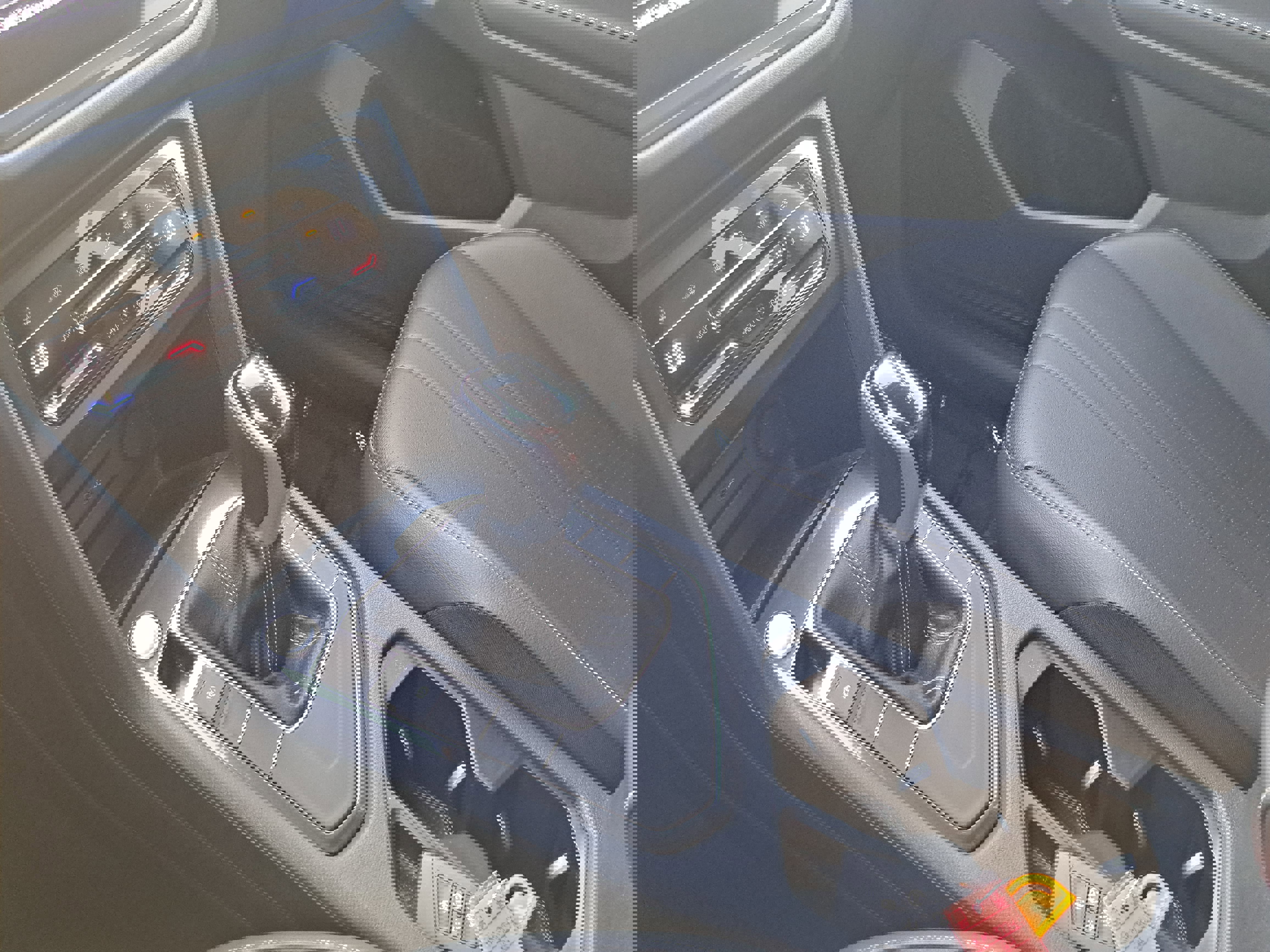 Used 2024 Volkswagen Tiguan SE image 24