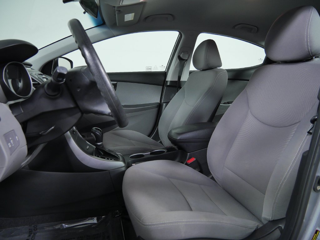 Used 2014 Hyundai Elantra SE FWD image 15