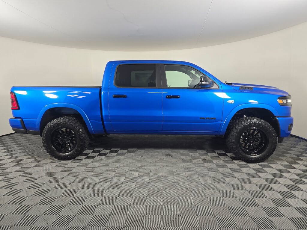 New 2026 RAM 1500 Big Horn w/ Night Edition image 4