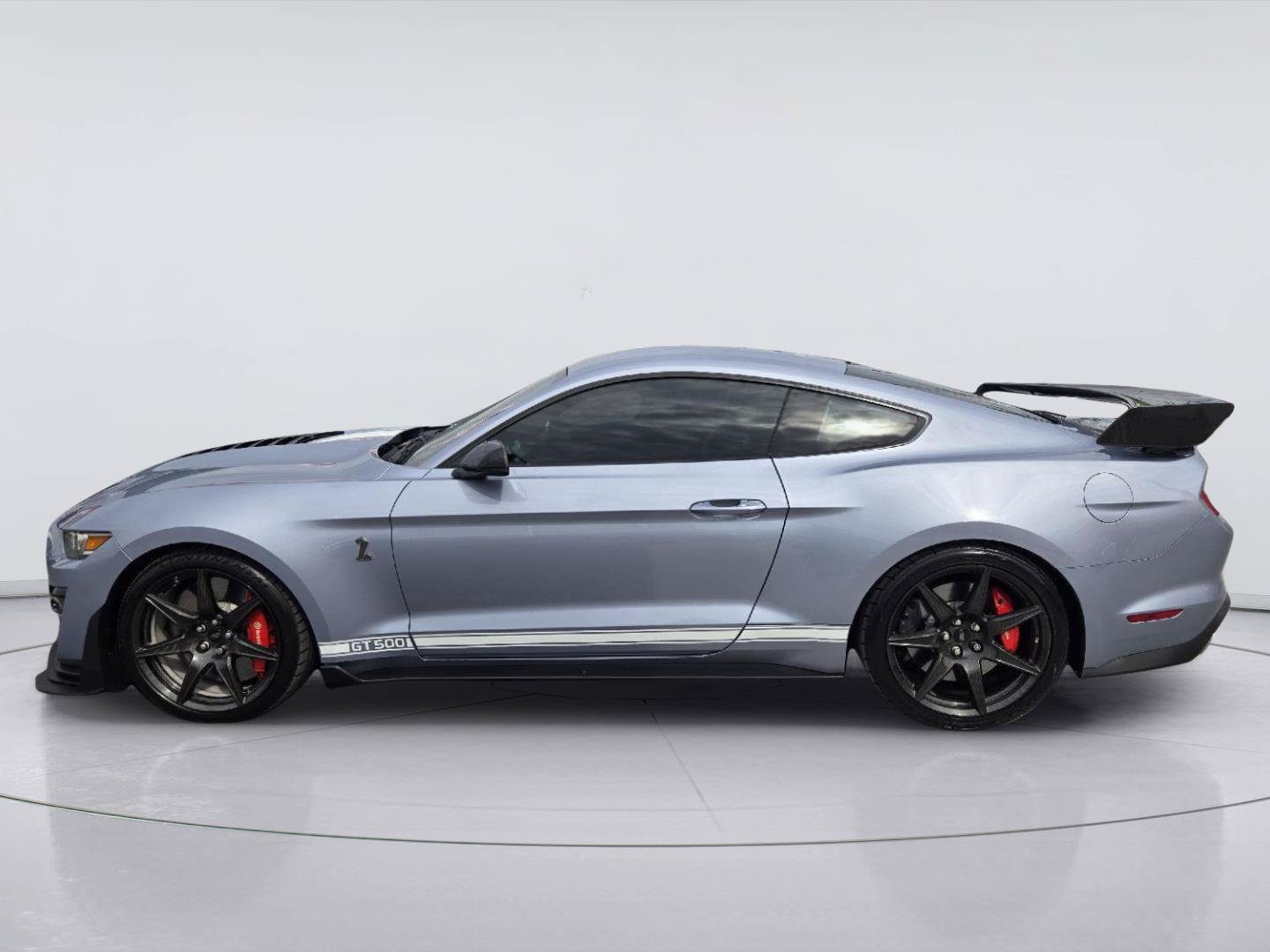 Used 2022 Ford Mustang Shelby GT500 w/ Carbon Fiber Track Pack RWD image 5