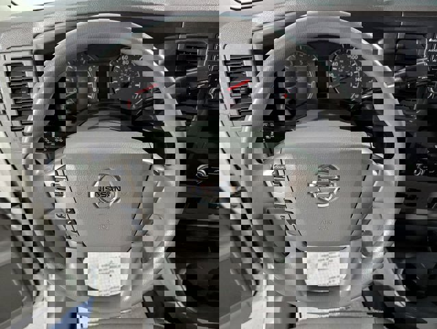 Used 2021 Nissan NV 2500 S image 26