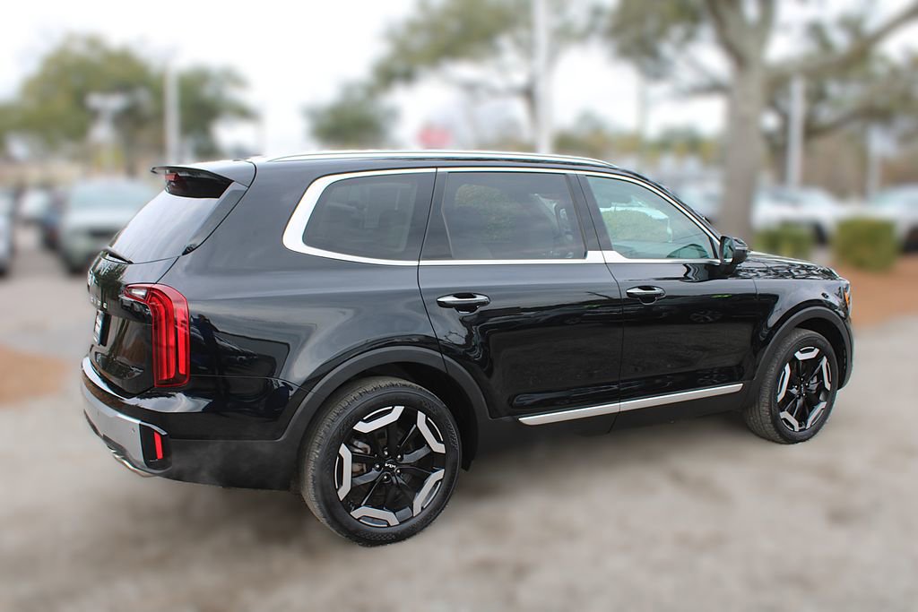 Used 2023 Kia Telluride S w/ S Sunroof Package image 6