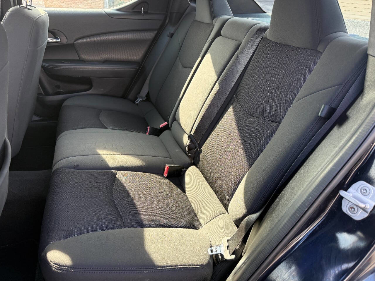 Used 2012 Dodge Avenger SXT FWD image 16