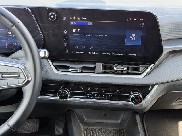 Used 2025 Chevrolet Equinox LT w/ Safety and Technology Package FWD image 15