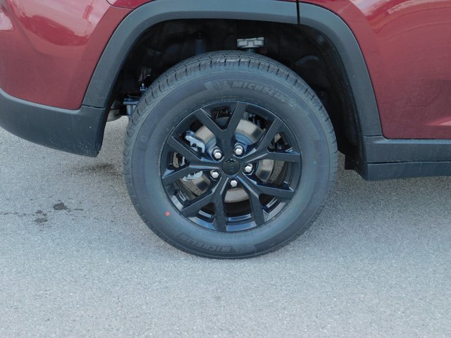 New 2026 Jeep Grand Cherokee Altitude AWD/4WD image 30