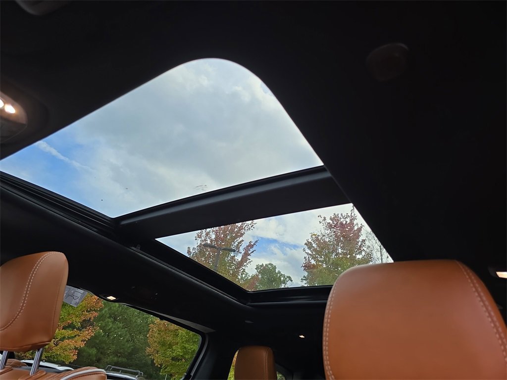 New 2026 Chrysler Pacifica Pinnacle w/ Trailer Tow Group image 31