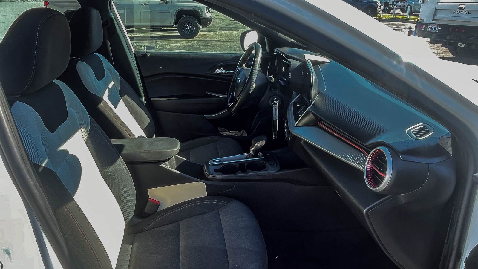 Used 2024 Chevrolet Trax RS w/ Driver Confidence Package image 16