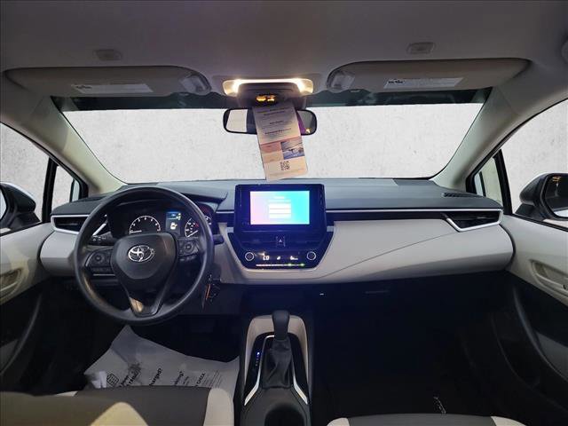 Used 2025 Toyota Corolla LE image 17