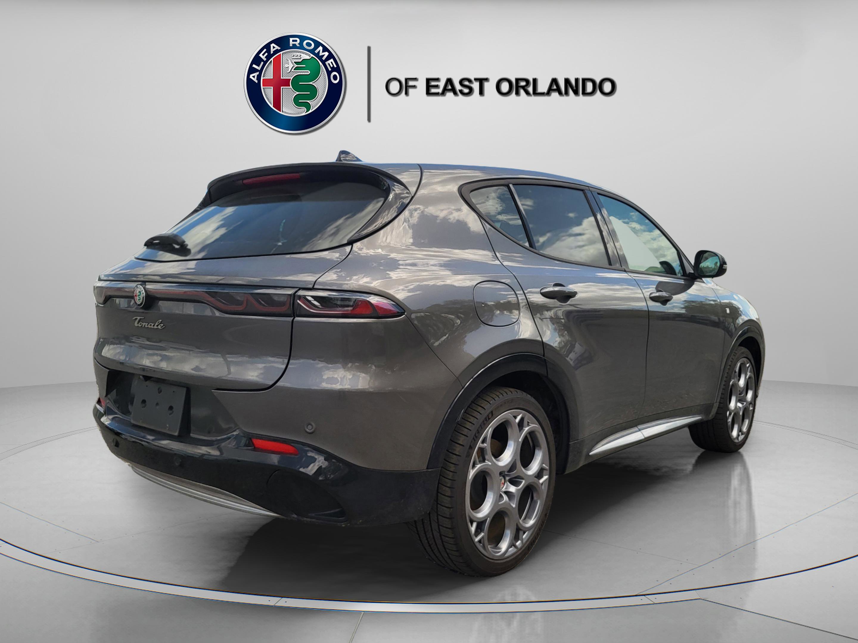 Used 2024 Alfa Romeo Tonale Ti AWD/4WD image 6