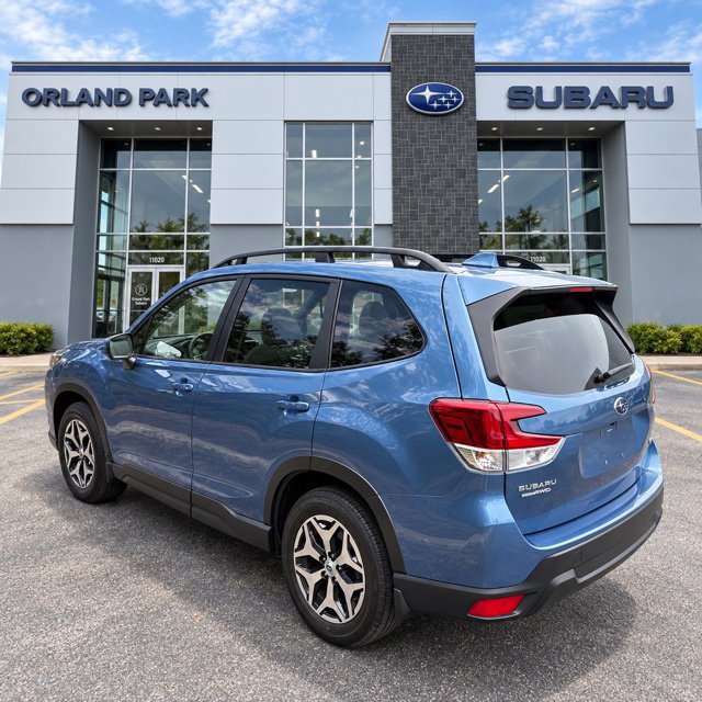 Used 2023 Subaru Forester Premium AWD/4WD image 4