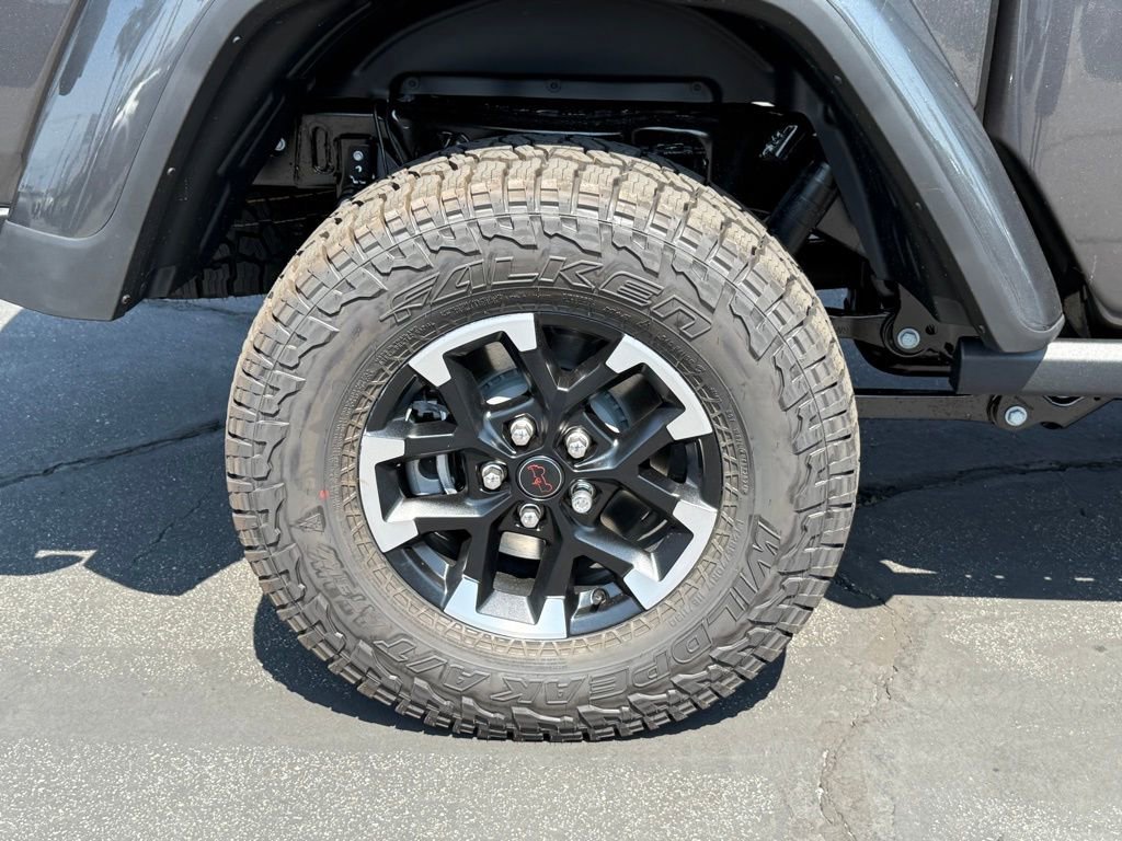New 2025 Jeep Gladiator Rubicon image 10