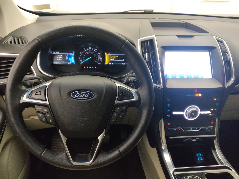 Used 2020 Ford Edge Titanium w/ Class II Trailer Tow Package AWD/4WD image 22