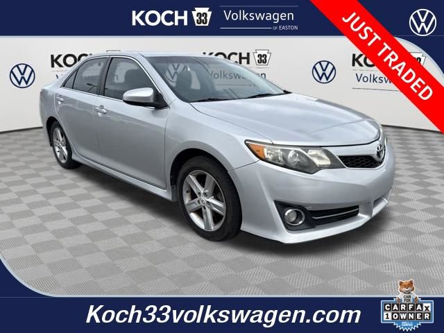 Used 2012 Toyota Camry SE w/ Leather Pkg