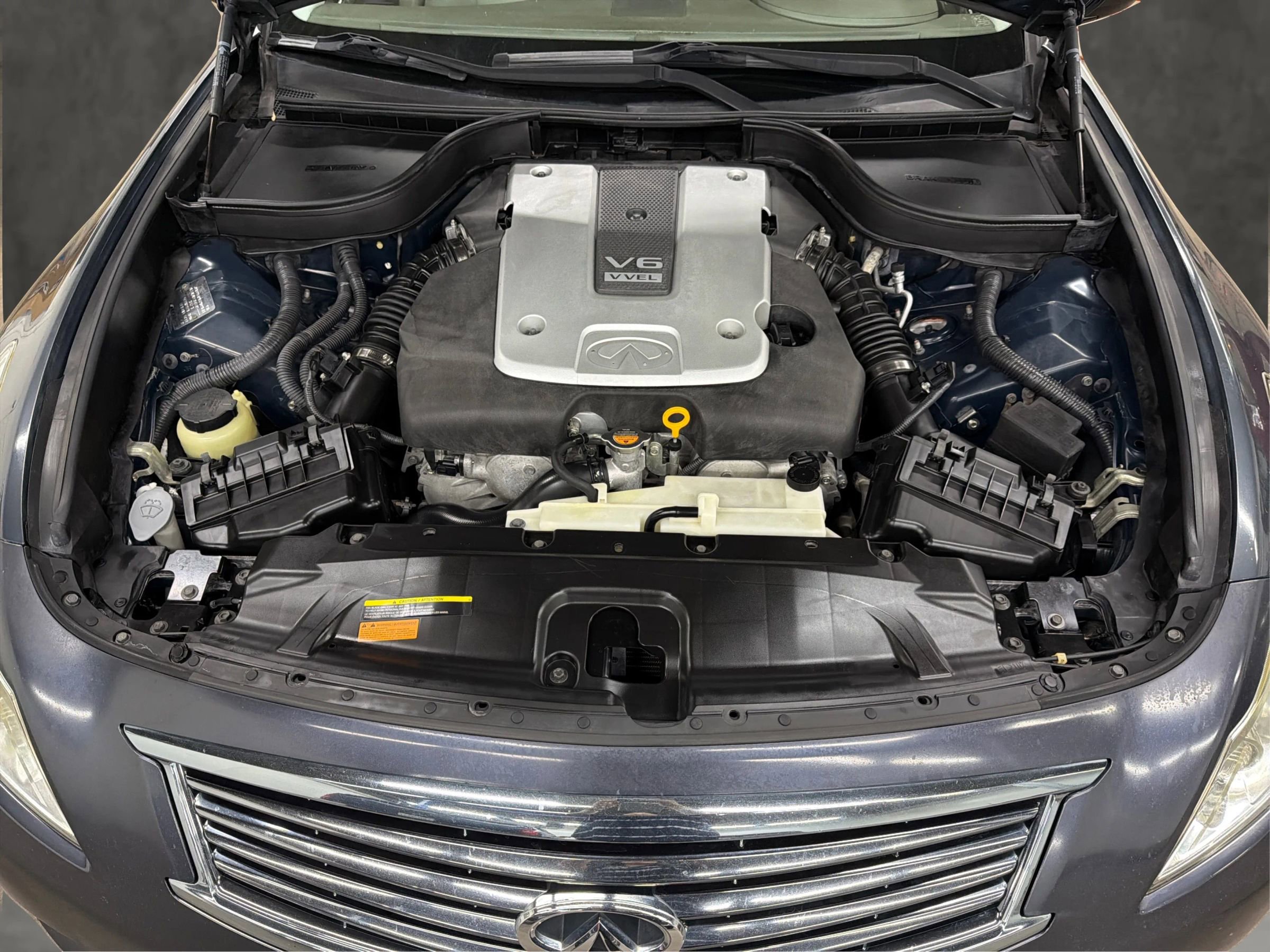 Used 2010 INFINITI G37 Journey w/ Premium Pkg image 9