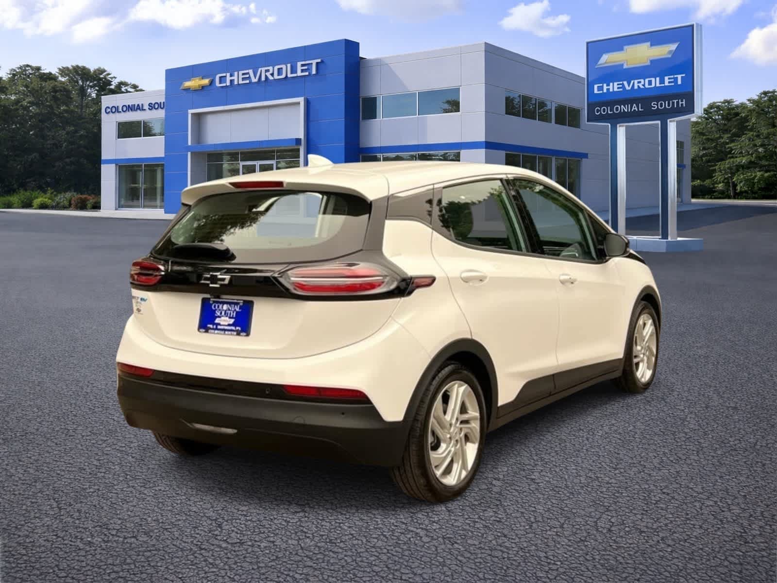 Certified 2023 Chevrolet Bolt LT w/ Driver Confidence Package FWD image 6