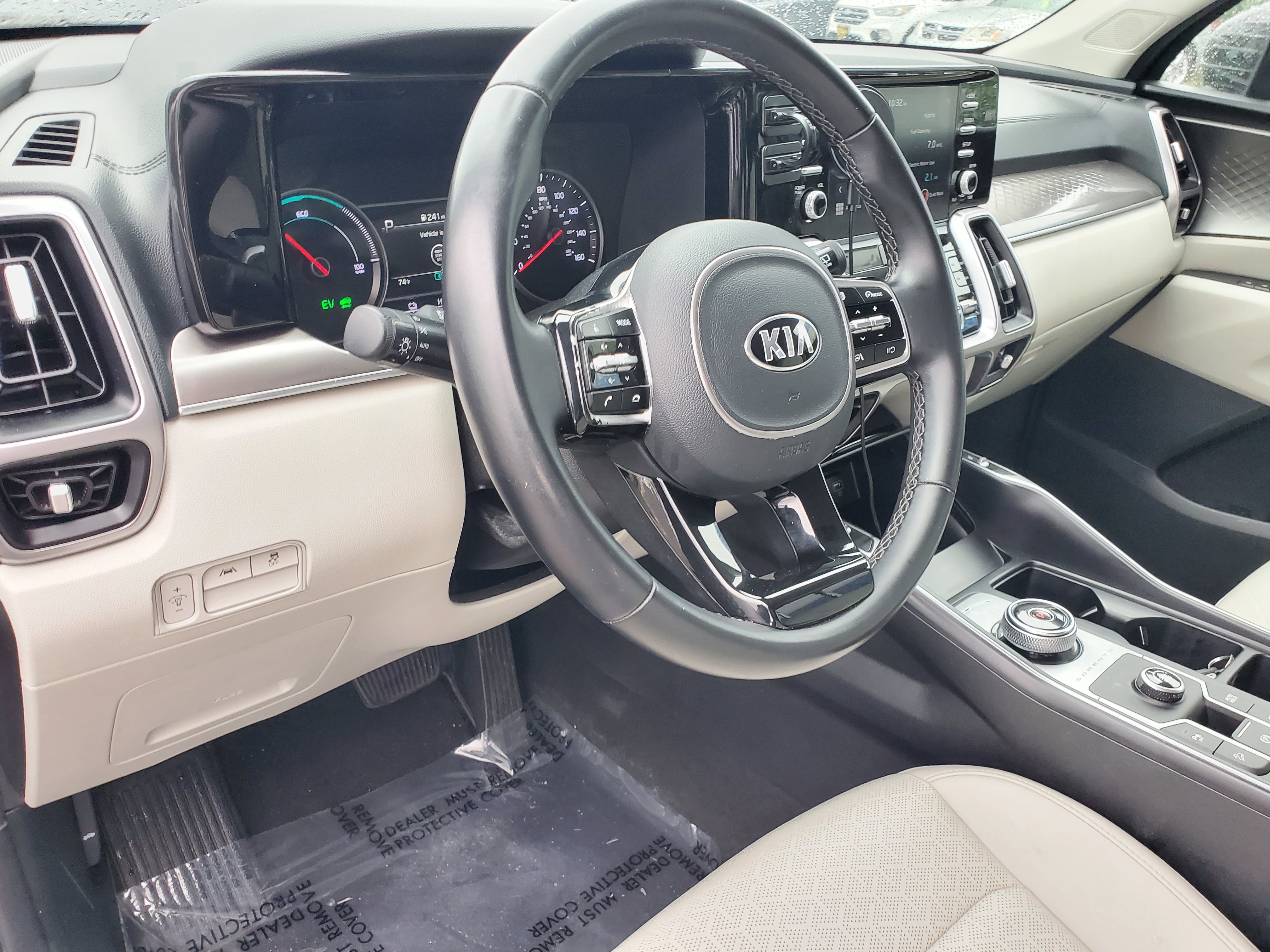 Used 2021 Kia Sorento S FWD image 19