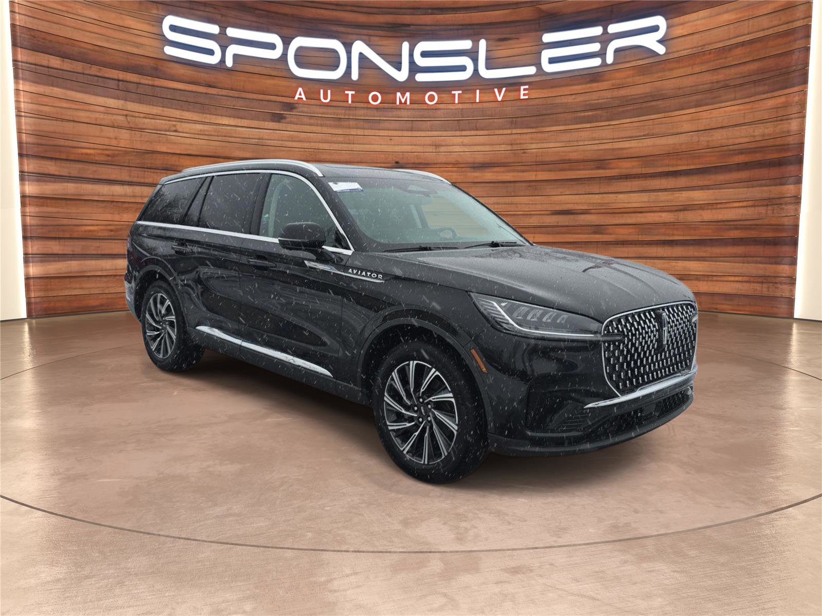 Used 2025 Lincoln Aviator AWD image 8