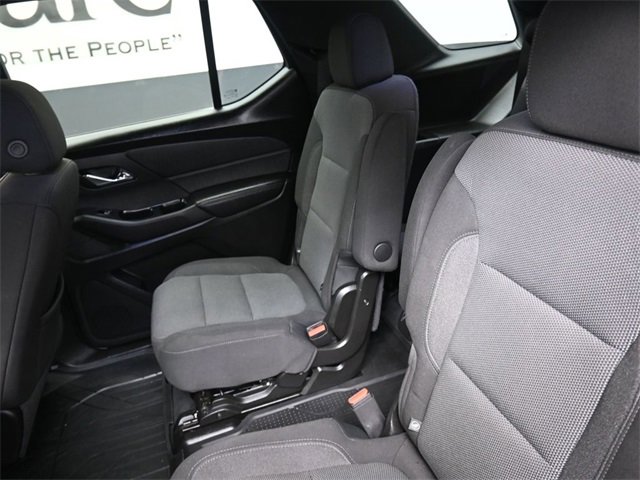 Used 2023 Chevrolet Traverse LT image 21