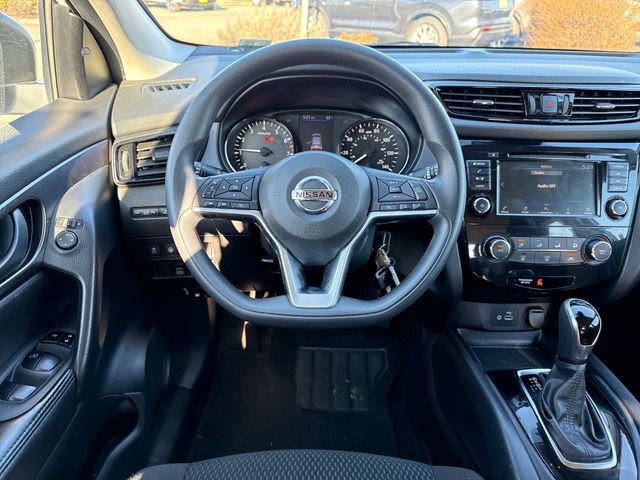 Used 2021 Nissan Rogue Sport S image 23