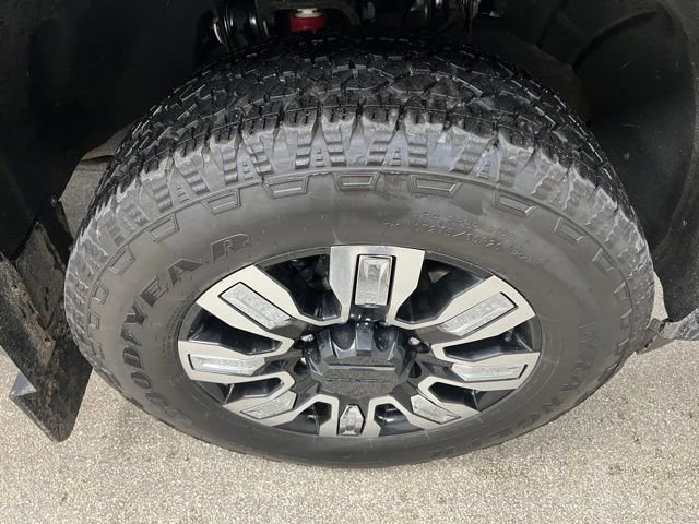 Used 2025 GMC Sierra 3500 Denali w/ Denali Reserve Package AWD/4WD image 19