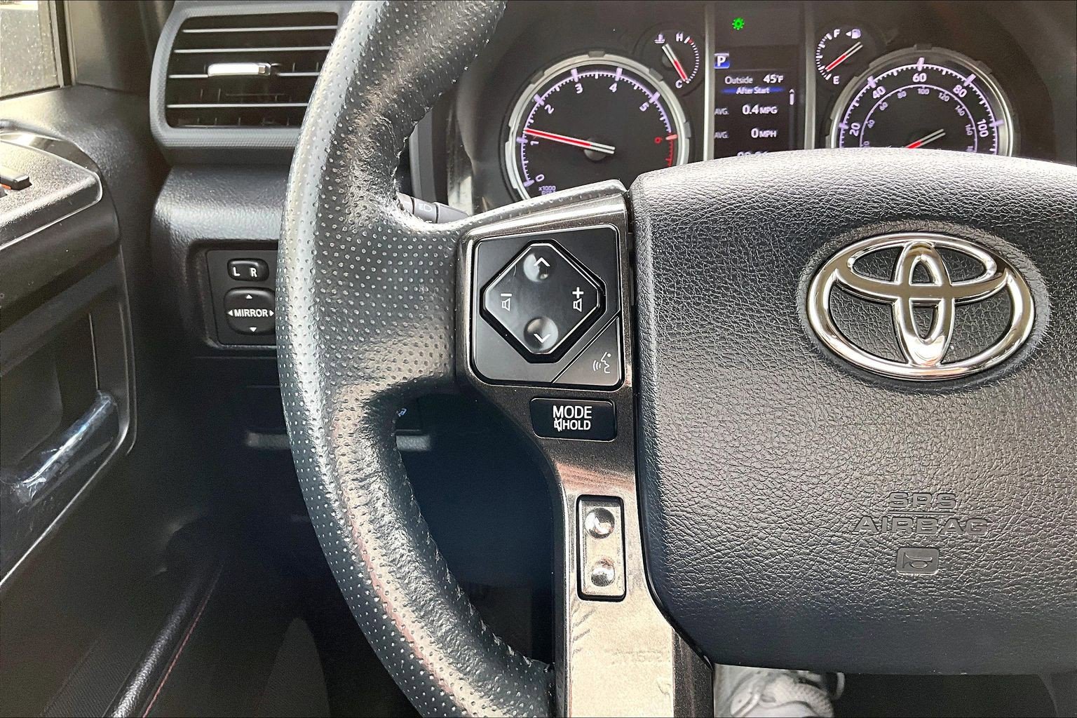 Used 2024 Toyota 4Runner TRD Off-Road Premium AWD/4WD image 22