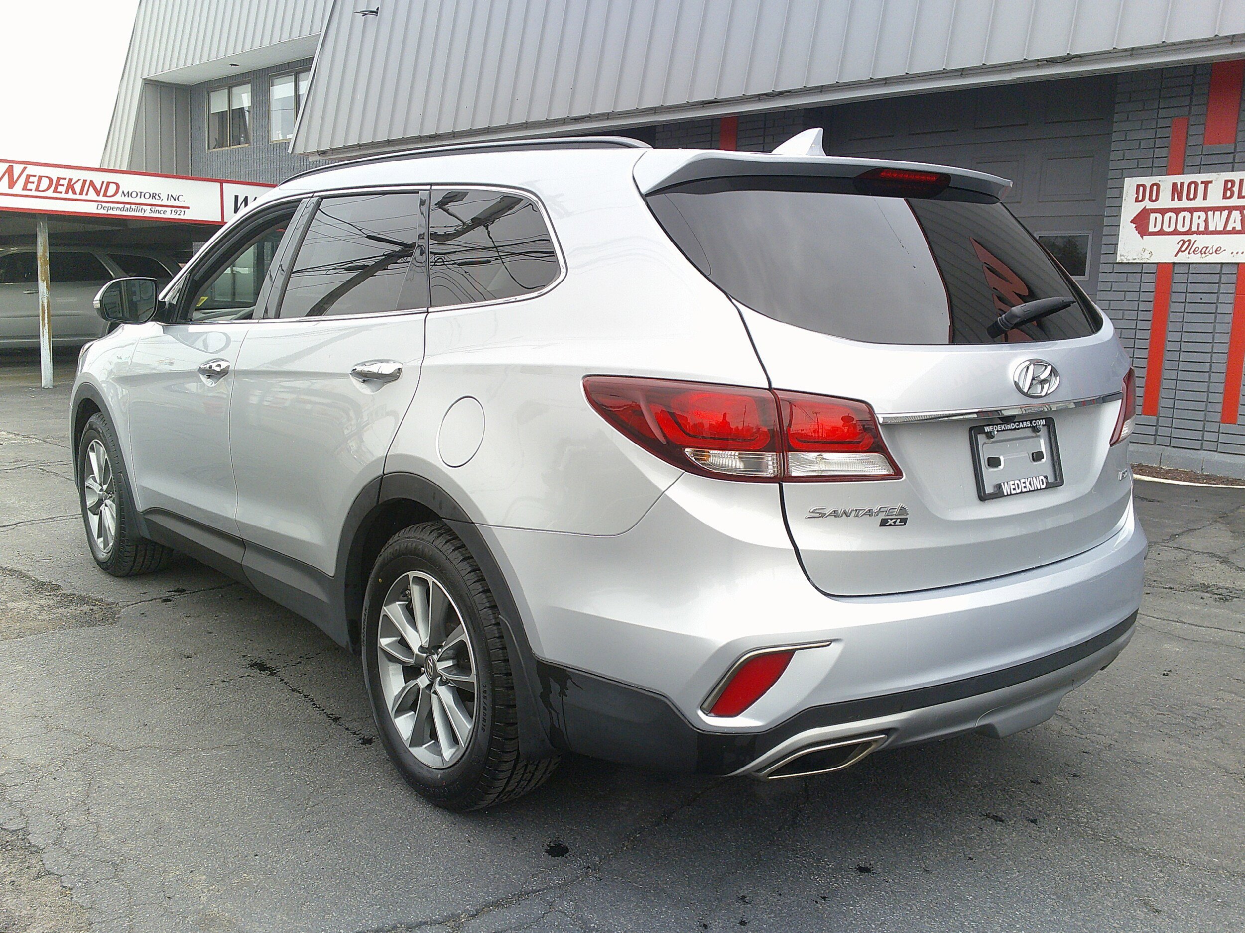 Used 2019 Hyundai Santa Fe XL SE w/ SE Premium Package 02 AWD/4WD image 3