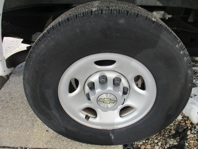 Used 2024 Chevrolet Express 2500 w/ Driver Convenience Package image 27