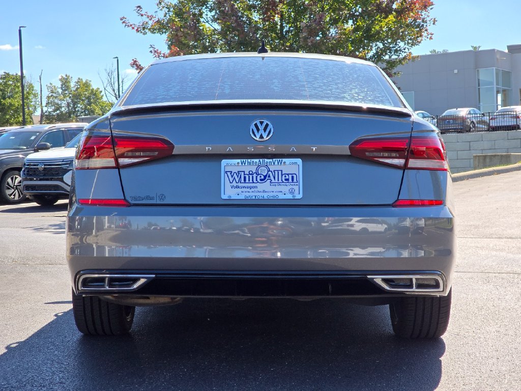 Used 2022 Volkswagen Passat 2.0T R-Line FWD image 21