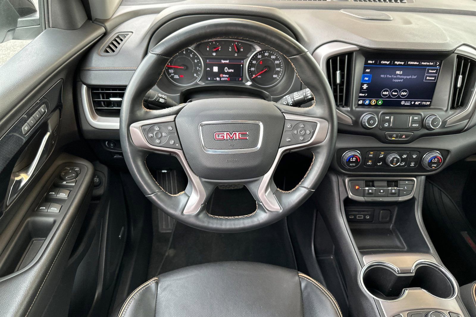 Certified 2024 GMC Terrain AT4 w/ Infotainment Package II image 15