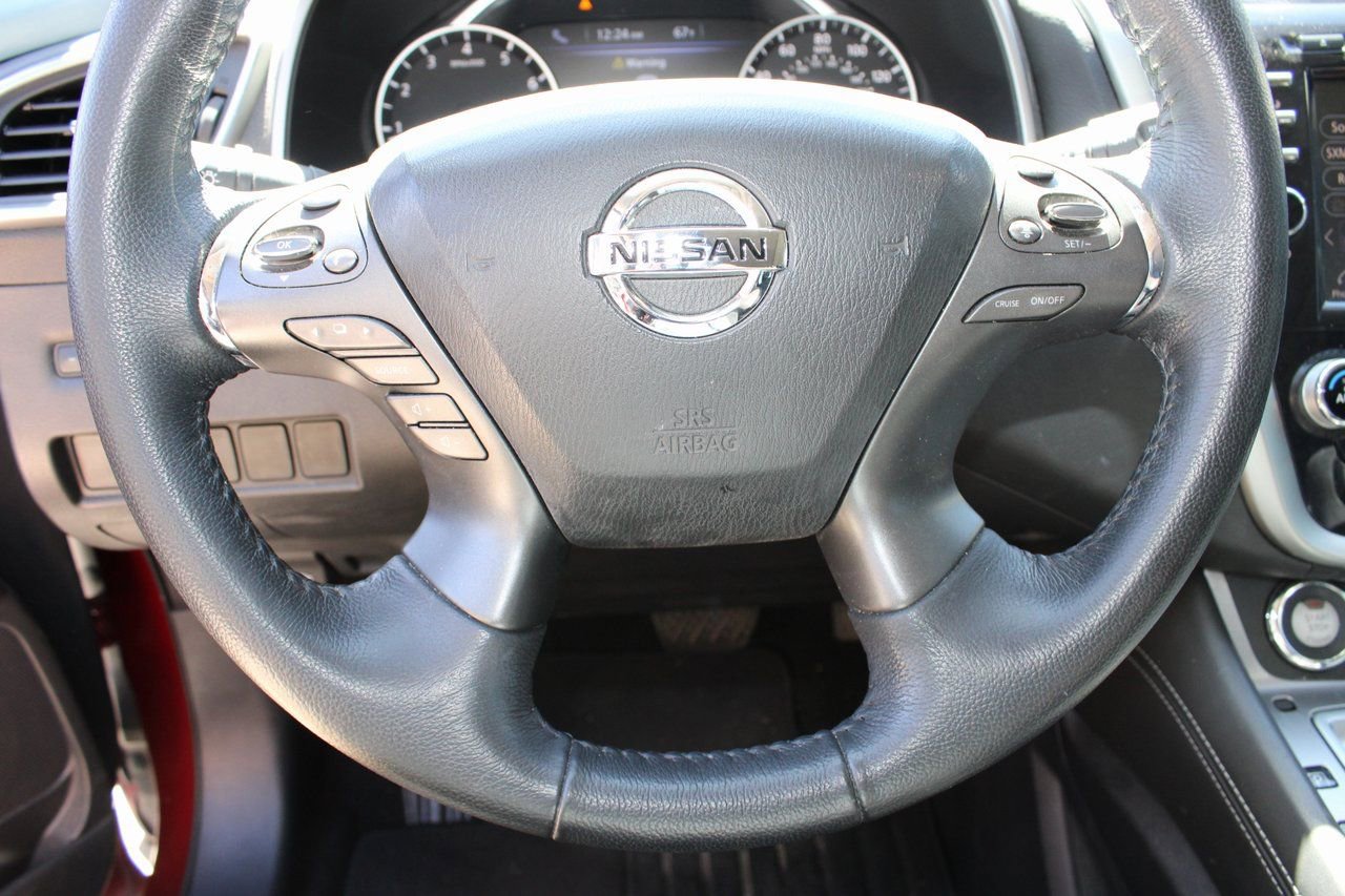Used 2019 Nissan Murano SV w/ Premium Package image 12