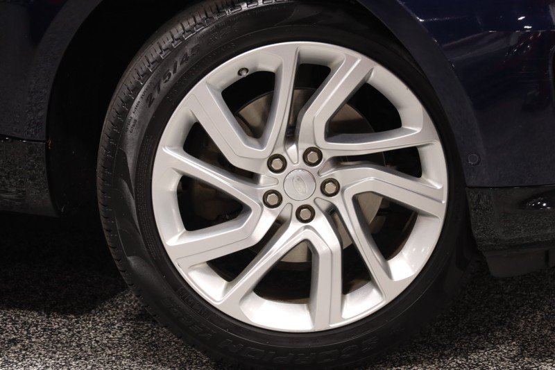 Used 2020 Land Rover Range Rover Sport HSE AWD/4WD image 4