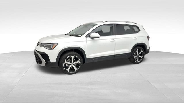 Used 2025 Volkswagen Taos SEL AWD/4WD image 6
