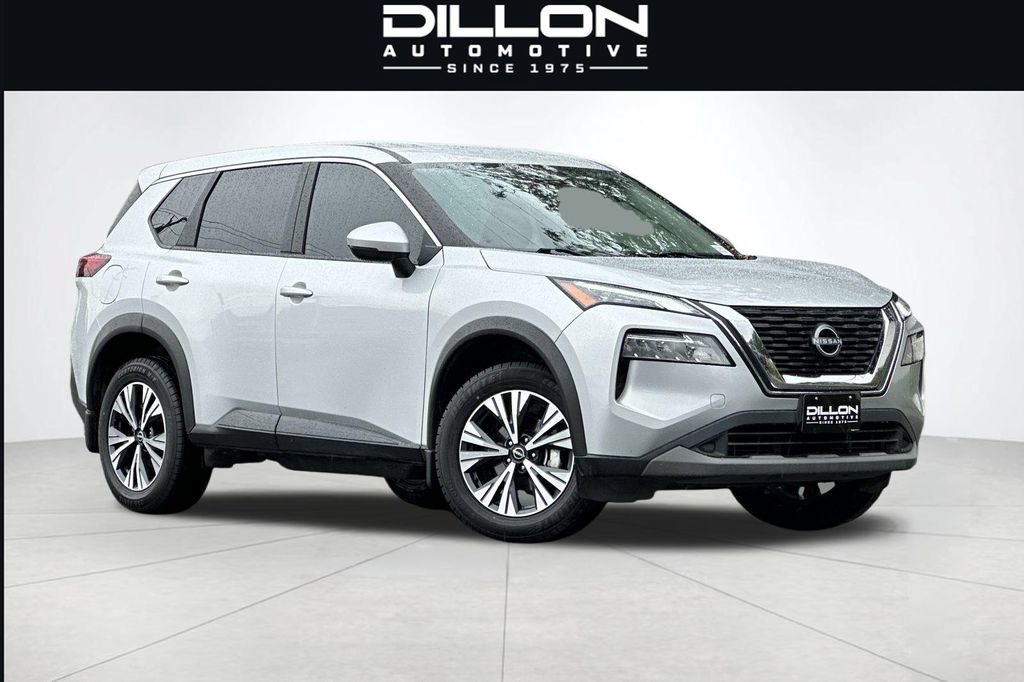 Used 2022 Nissan Rogue SV AWD/4WD image 2