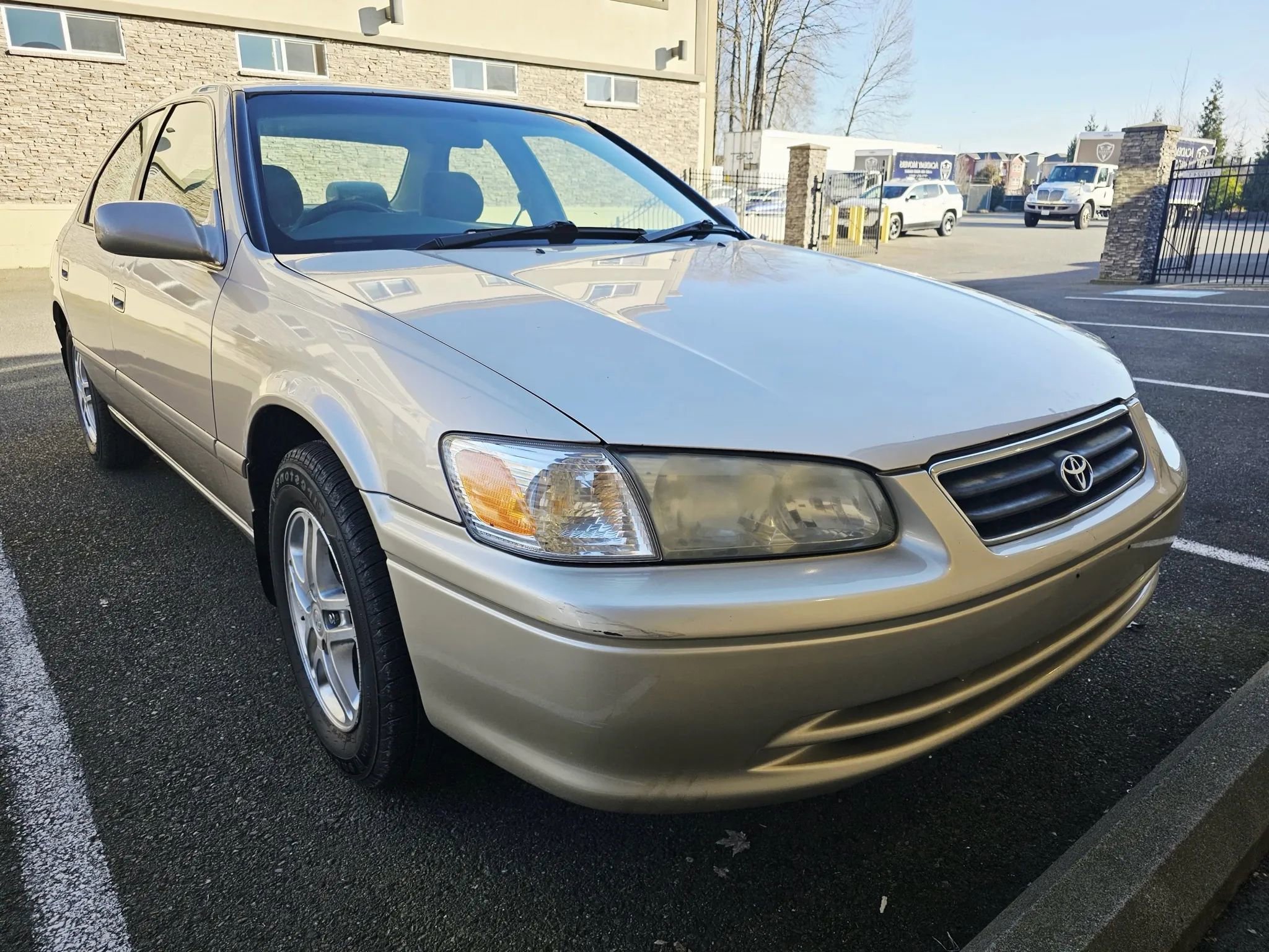 Used 2001 Toyota Camry LE FWD image 7
