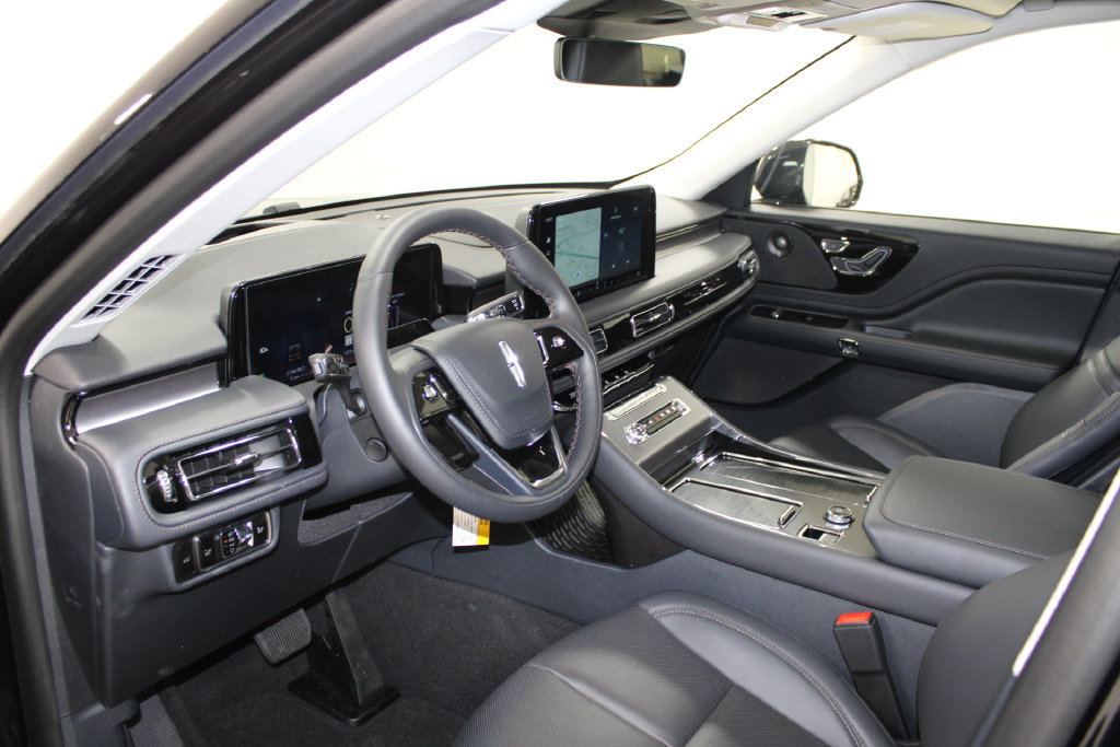 New 2026 Lincoln Aviator 2WD image 23