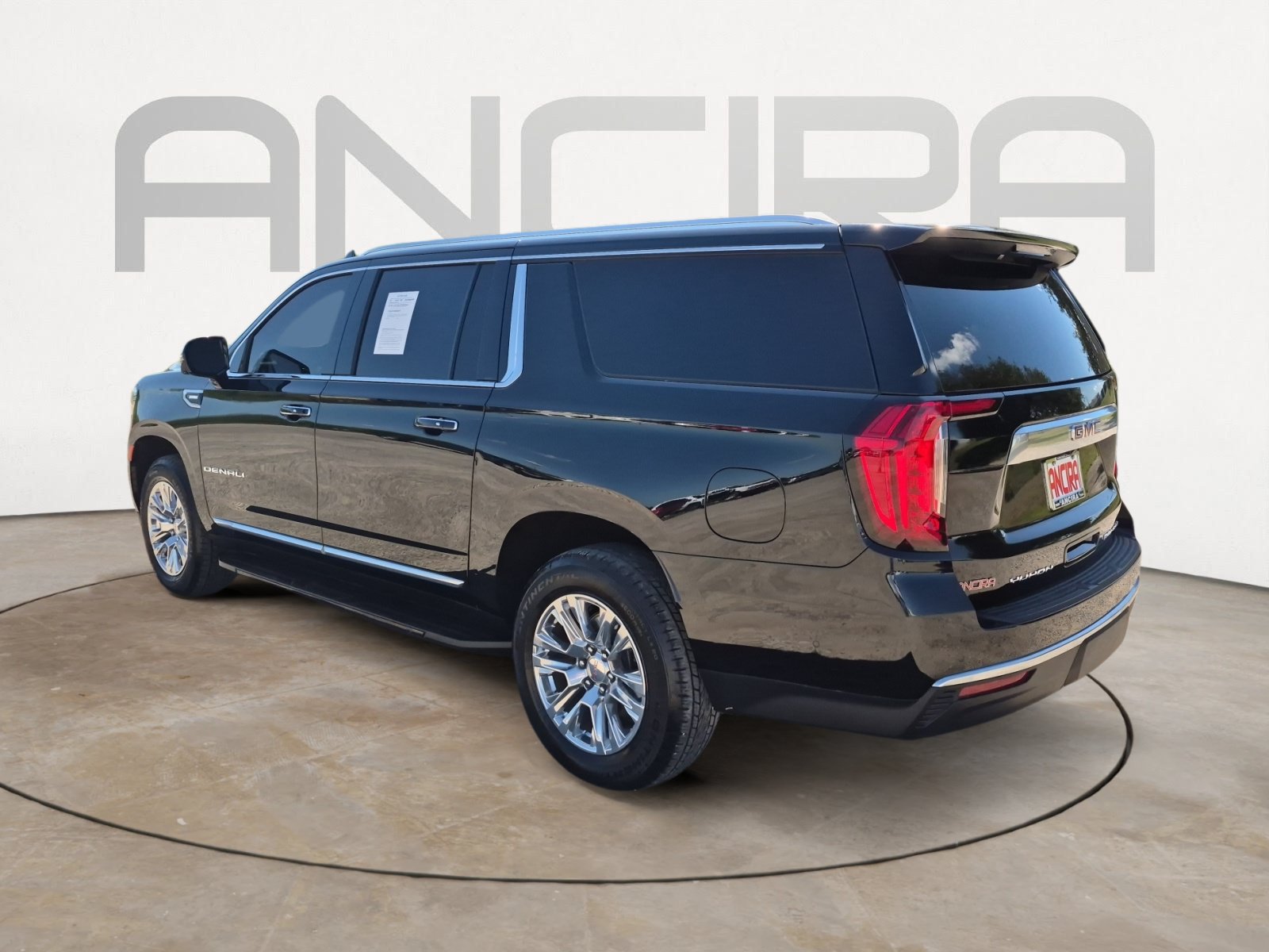 Used 2024 GMC Yukon XL Denali w/ Advanced Technology Package RWD image 8