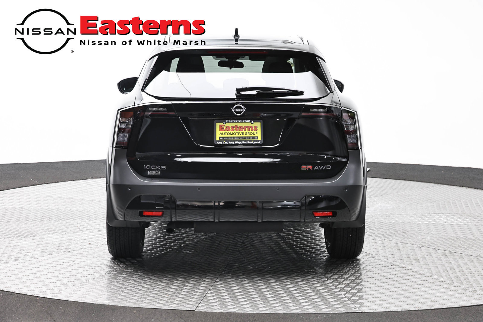 Used 2026 Nissan Kicks SR w/ SR Premium Package AWD/4WD image 6