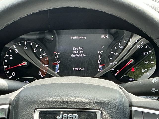 Used 2025 Jeep Compass Latitude AWD/4WD image 14