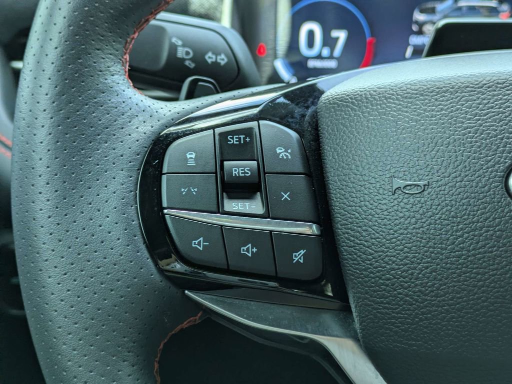 Used 2025 Ford Explorer ST image 37