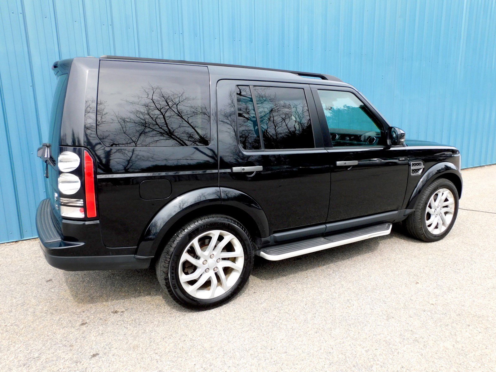 Used 2016 Land Rover LR4 HSE Silver Edition image 5